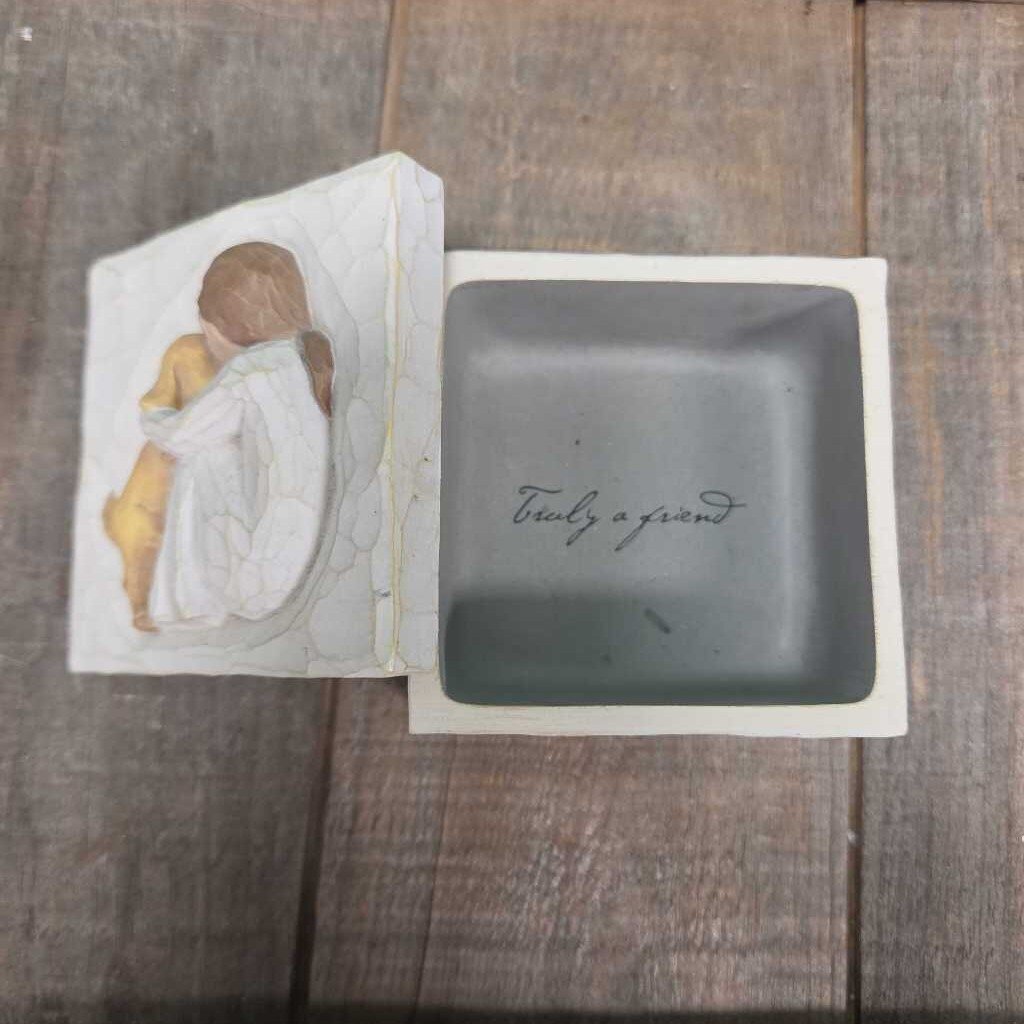 Willow Tree "Truly a Friend" Trinket Box