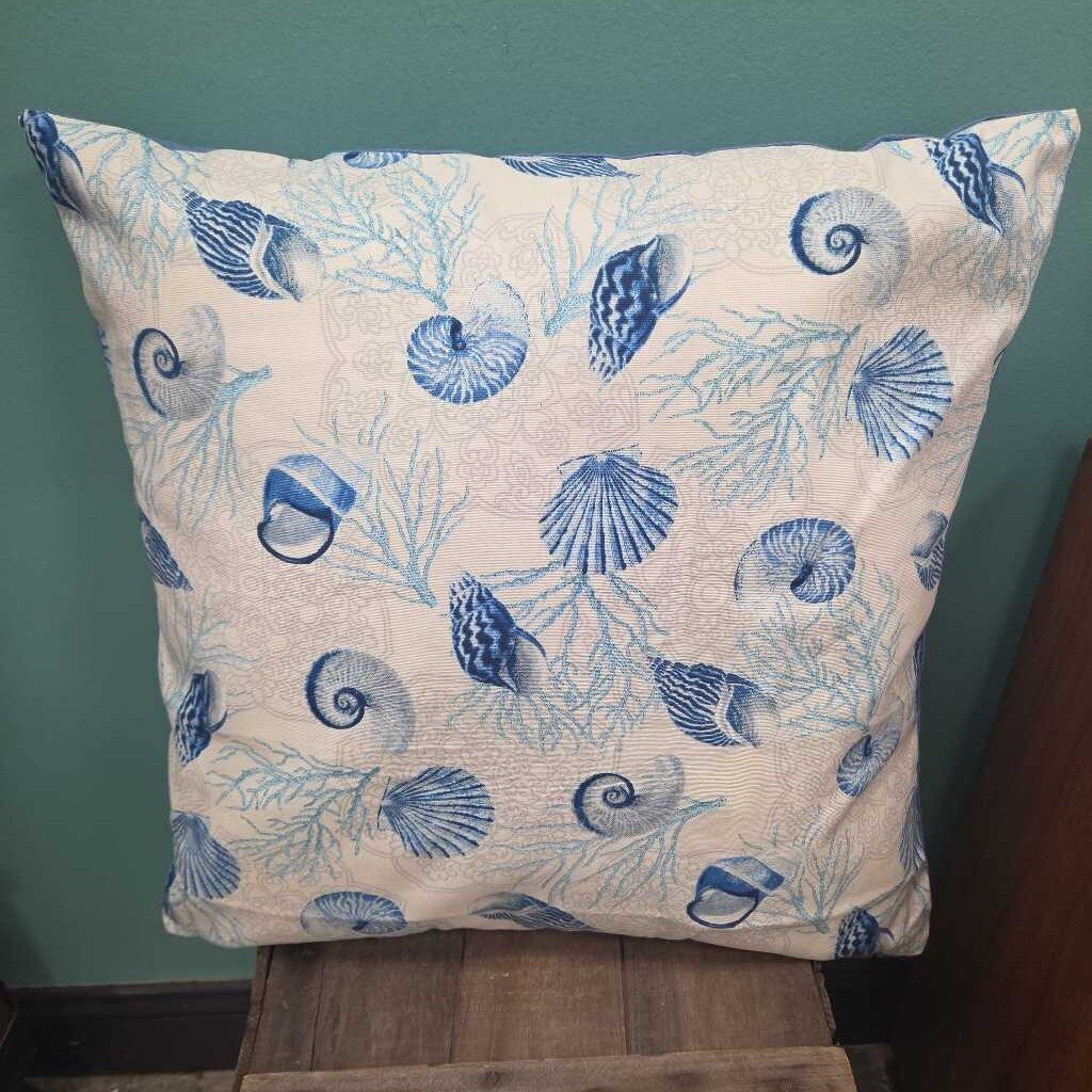 Blue & White Cotton Seashell Accent Pillow