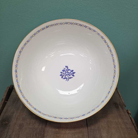 Chinese Style Armorial Porcelain Bowl