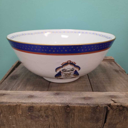 Chinese Style Armorial Porcelain Bowl