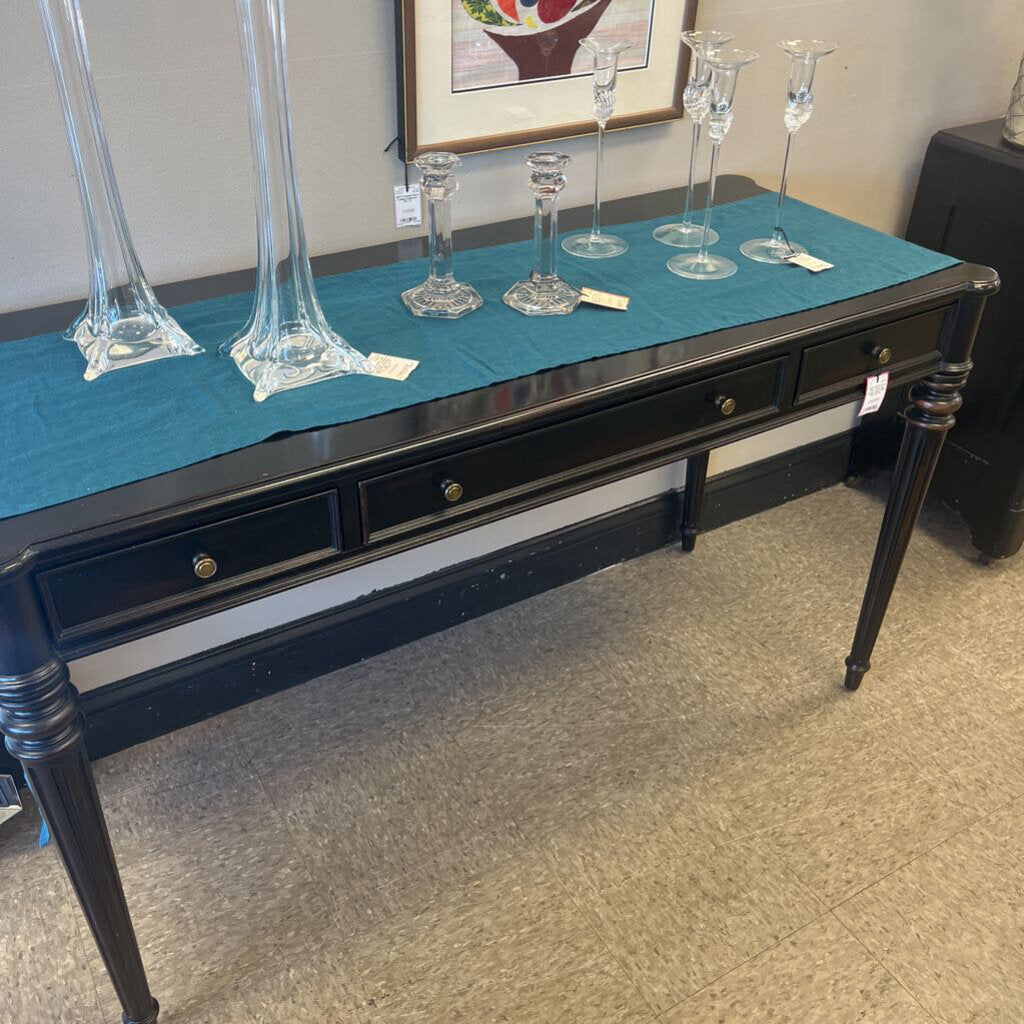 Fluted leg console table