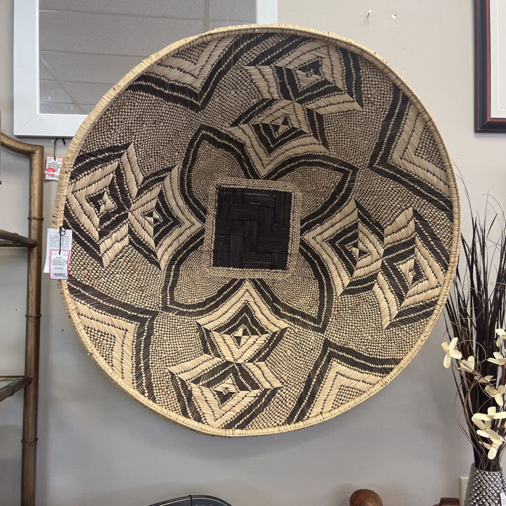 Decorative XL Tonga Basket, Made in Zambia