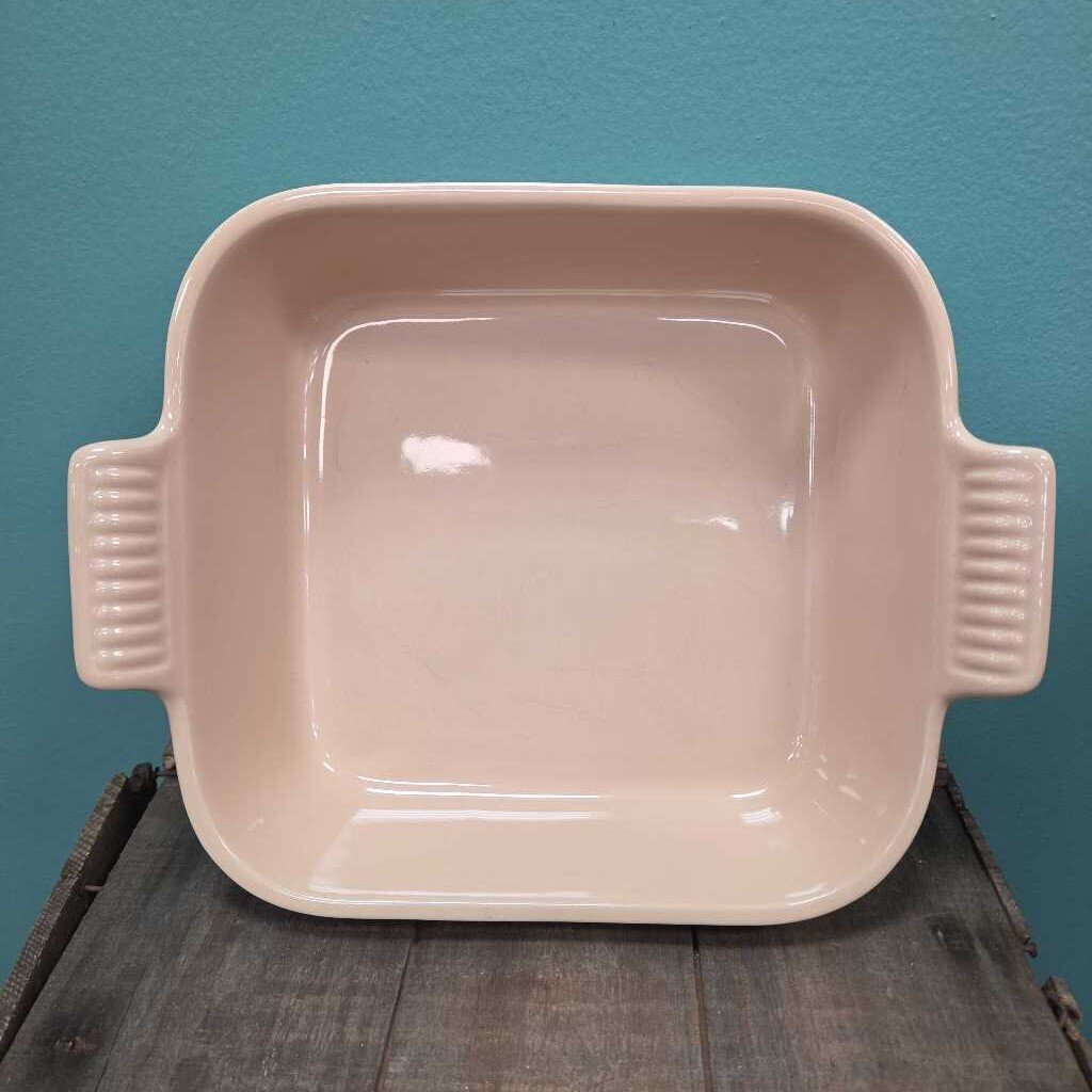 Le Creuset Heritage Stoneware 9 3/4" Baking Dish