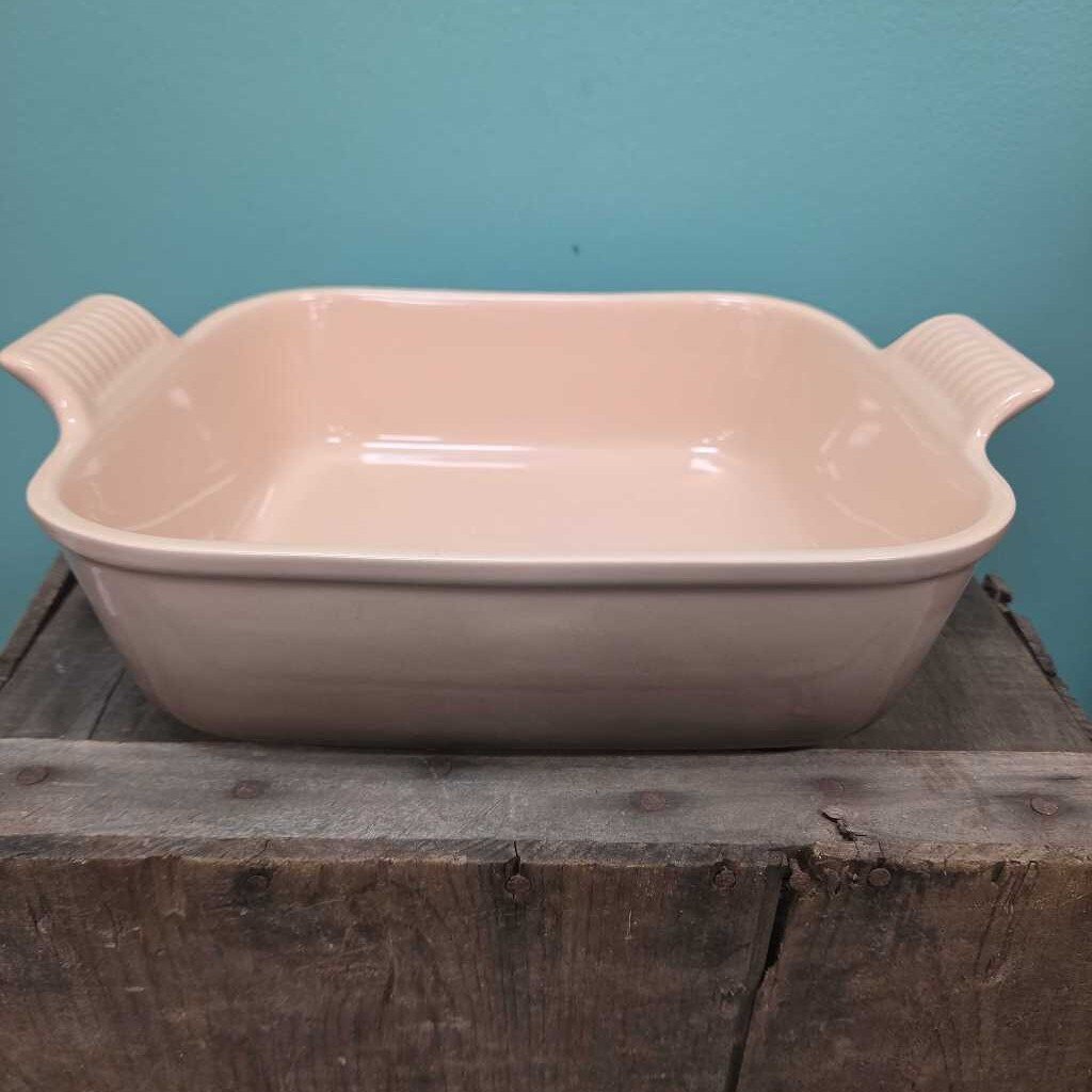 Le Creuset Heritage Stoneware 9 3/4" Baking Dish