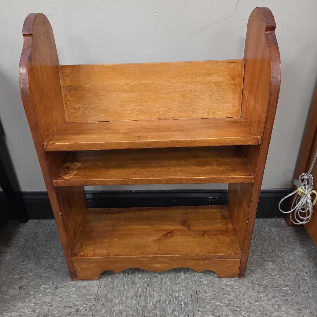 Solid Oak 3-Tier Bookshelf with Curved Sides