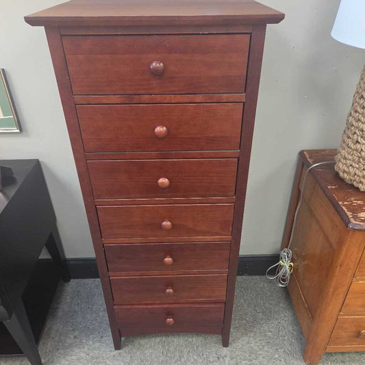 7-Drawer Lingerie Chest in Shaker Style with Cherry Finish