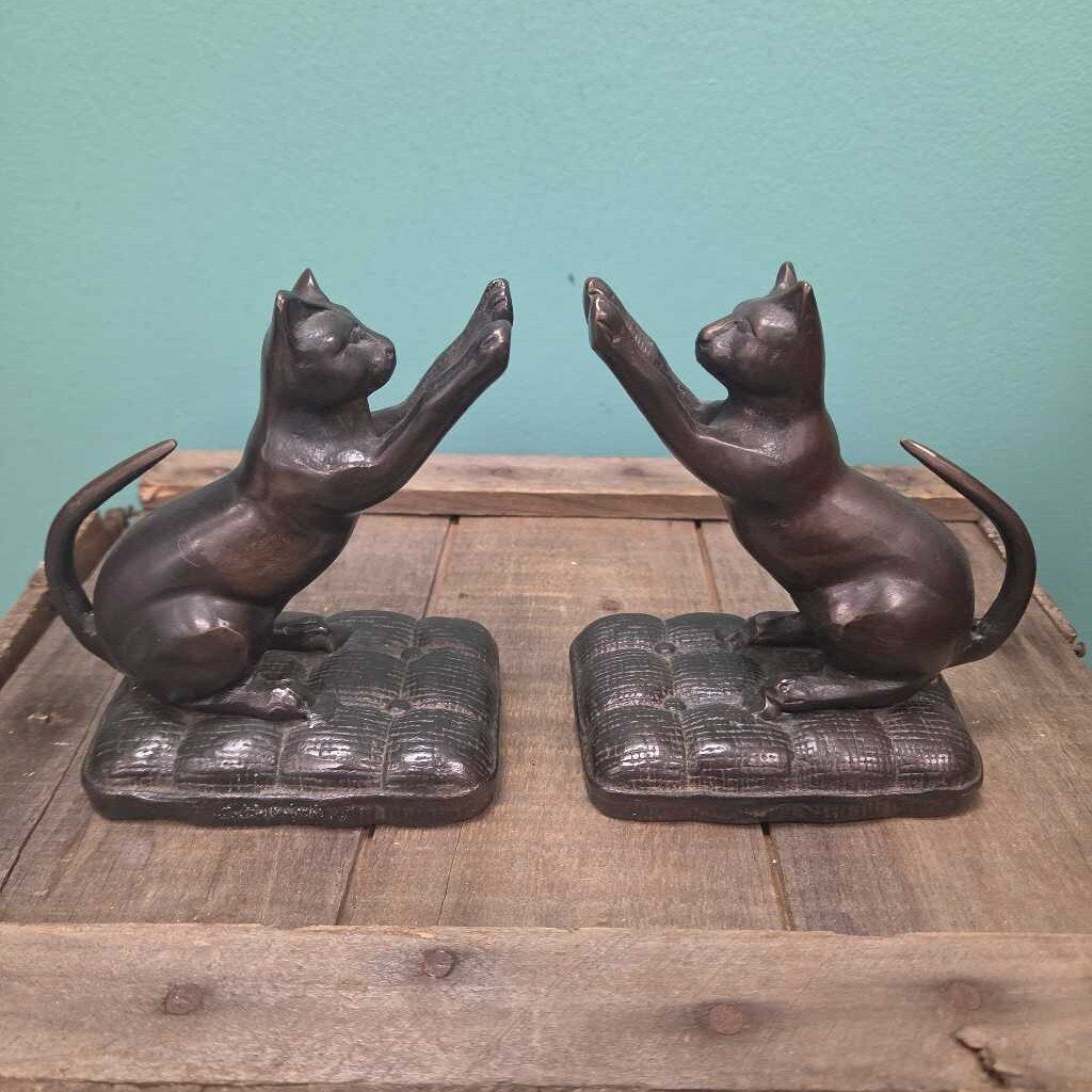 Pair of Bronze Finish Cat Bookends on Cushion Bases