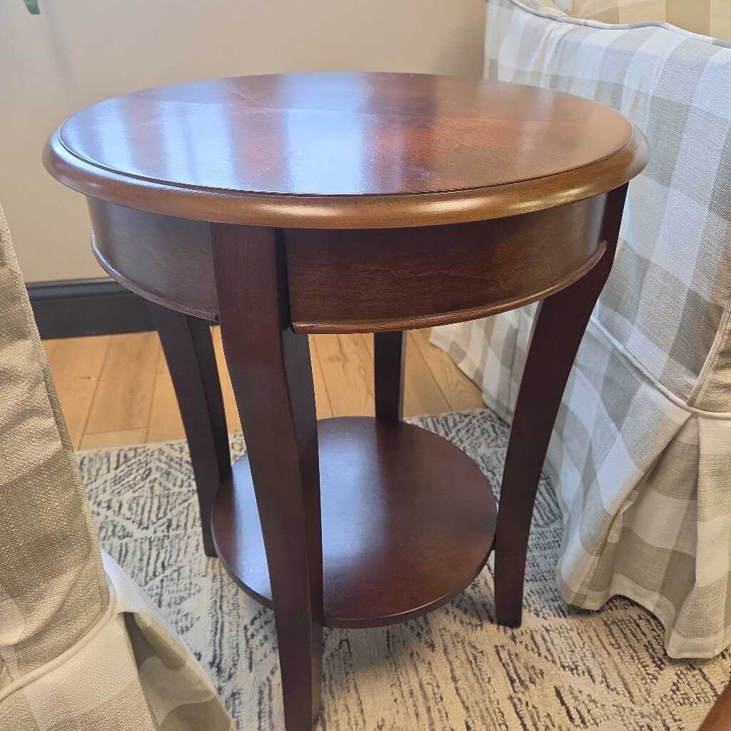 Steve Silver Troy End Table in Medium Brown Cherry Finish