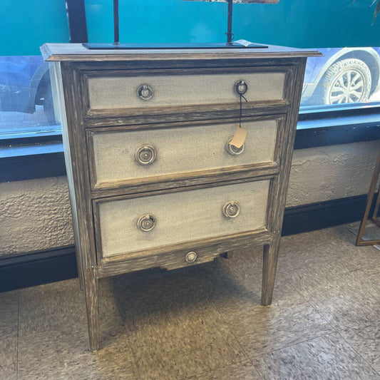 Gabby Furniture "Holly" 3-Drawer Chest