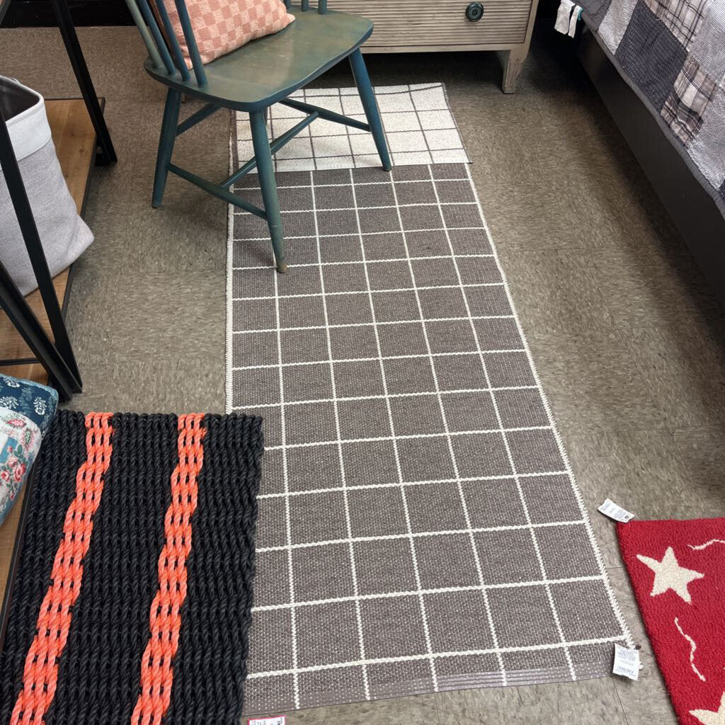 CRISS Collection by Pappelina Woven PVC Reversible Runner