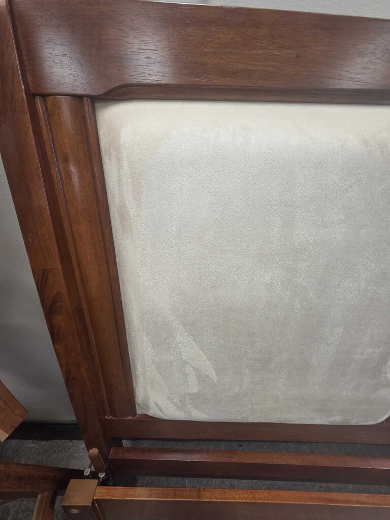 Night & Day Furniture Chamomile Eastern King Bed in Natural Cherry