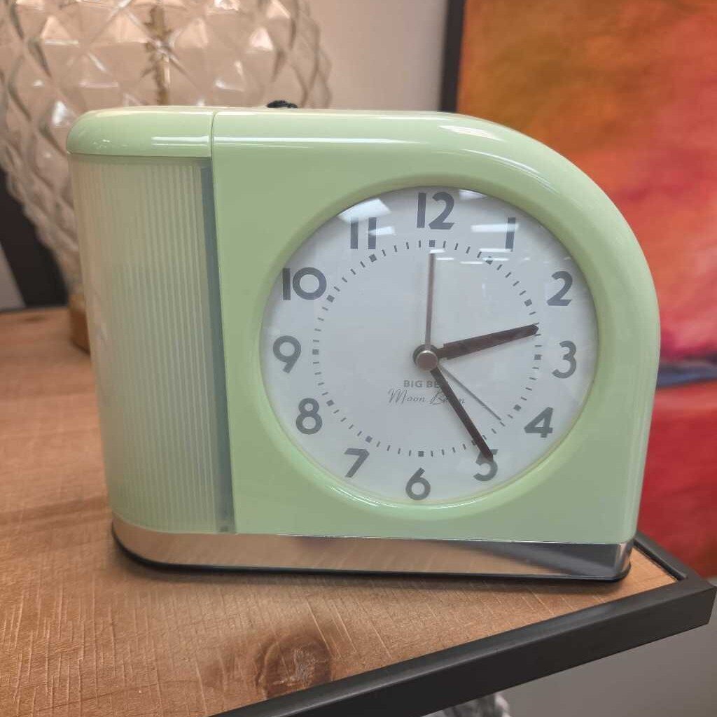 Big Ben Moon Beam Retro Alarm Clock