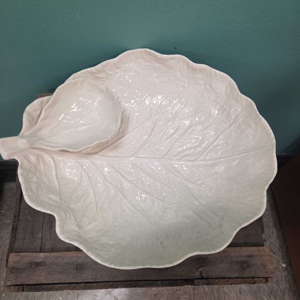 White Cabbage Bordallo Pinheiro Serving Platter with Dip Cup