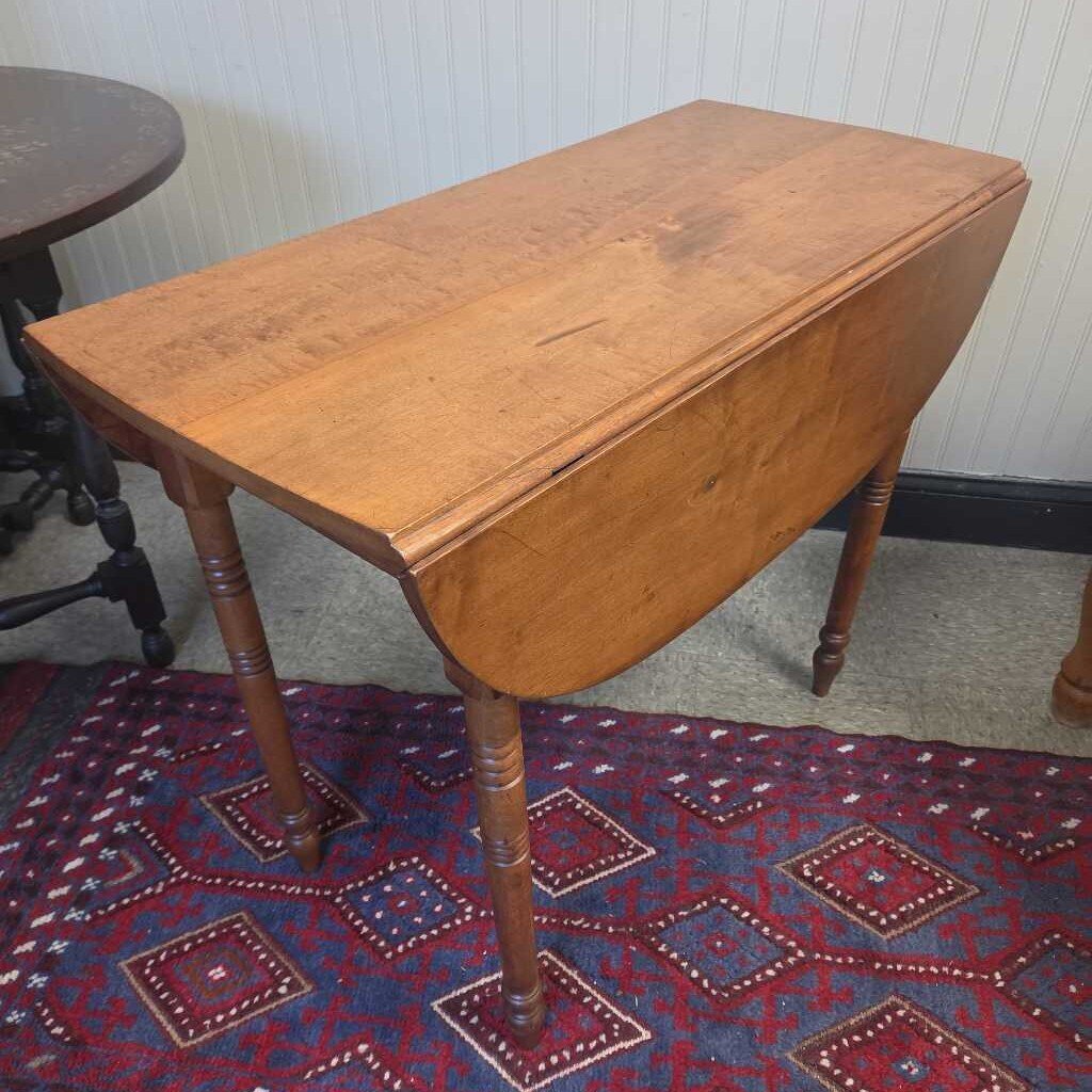 Vintage Maple Drop Lead Dining Table