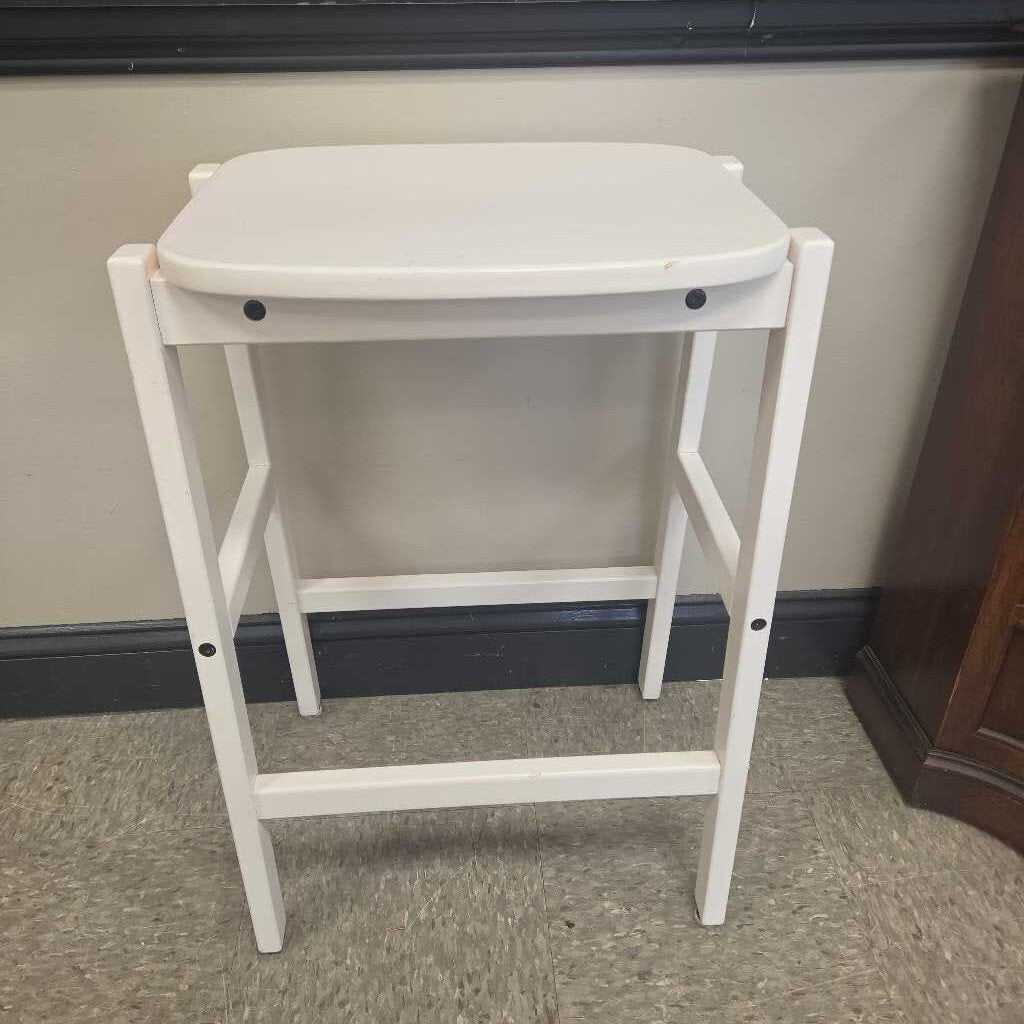 Lloyd Counter Stool in White
