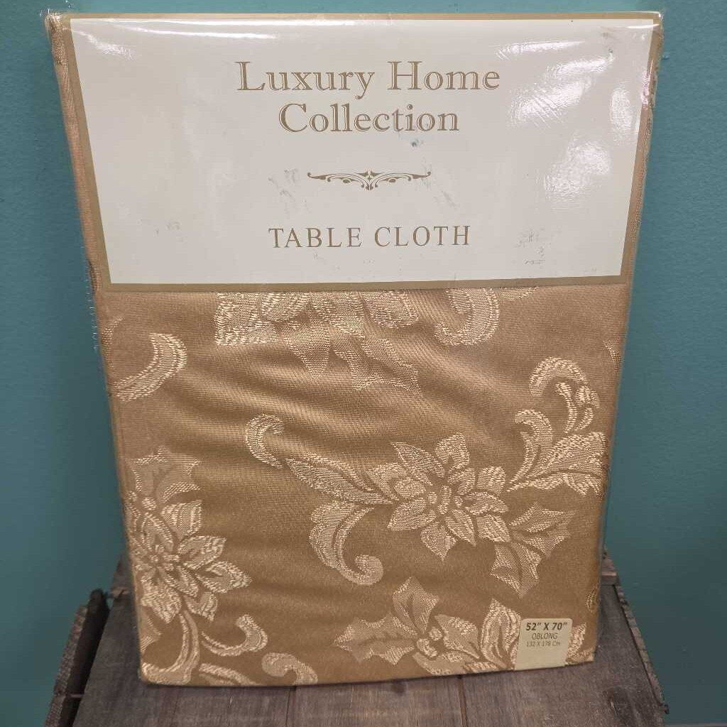 Luxury Home Collection Tablecloth - NEW