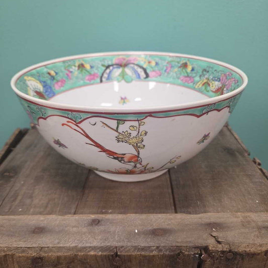 Chinese Famille Rose Porcelain Bowl with Floral and Butterfly Motifs