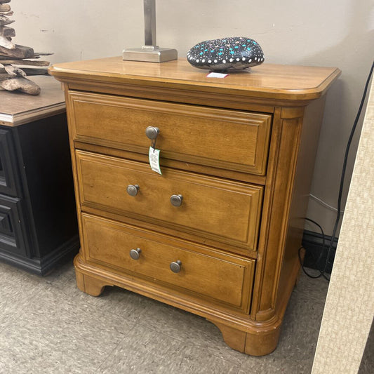 Holland House Furniture 3-Drawer Nightstand