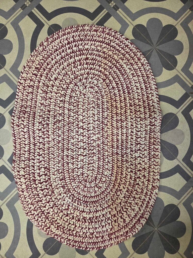 Red & White Oval Braided Area Rug