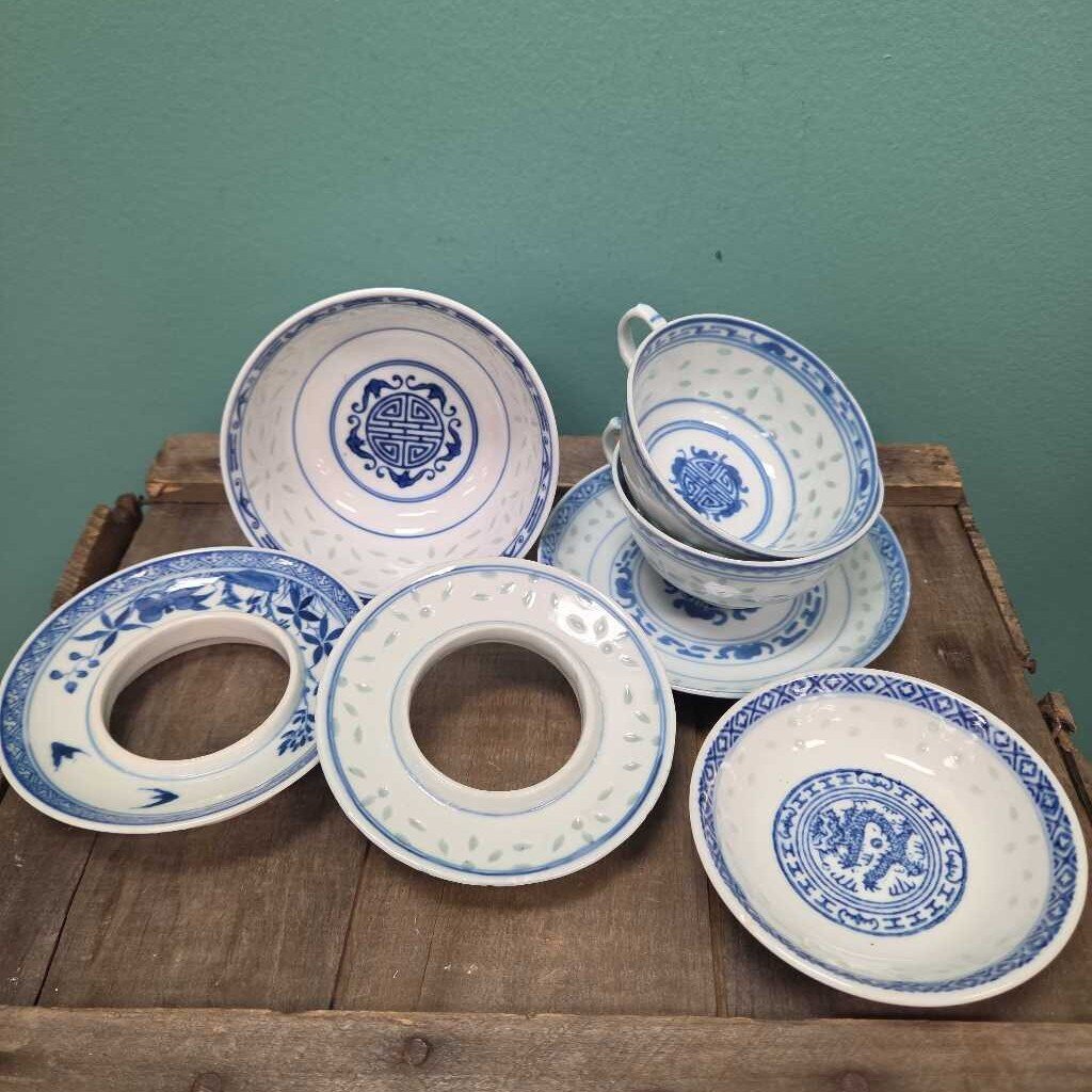 Vintage Chinese Blue & White Porcelain Rice Grain Tea Set (7 pcs)