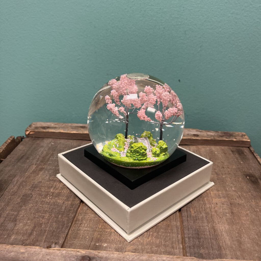 Cool Snow Globe Spring