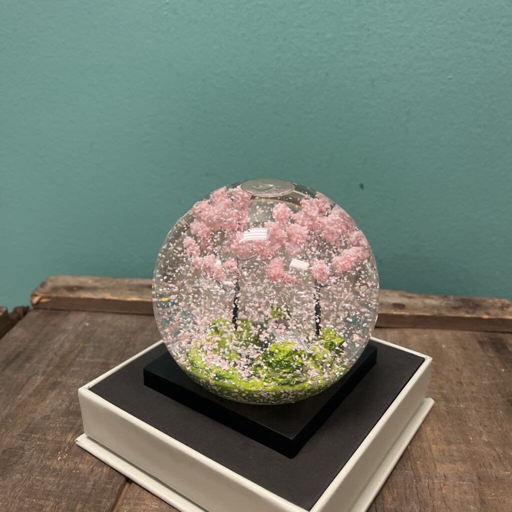 Cool Snow Globe Spring