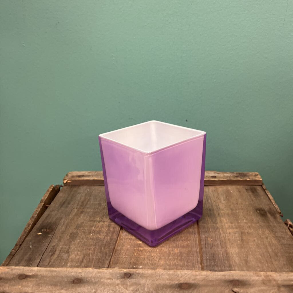 Color Splash Cube in Amethyst