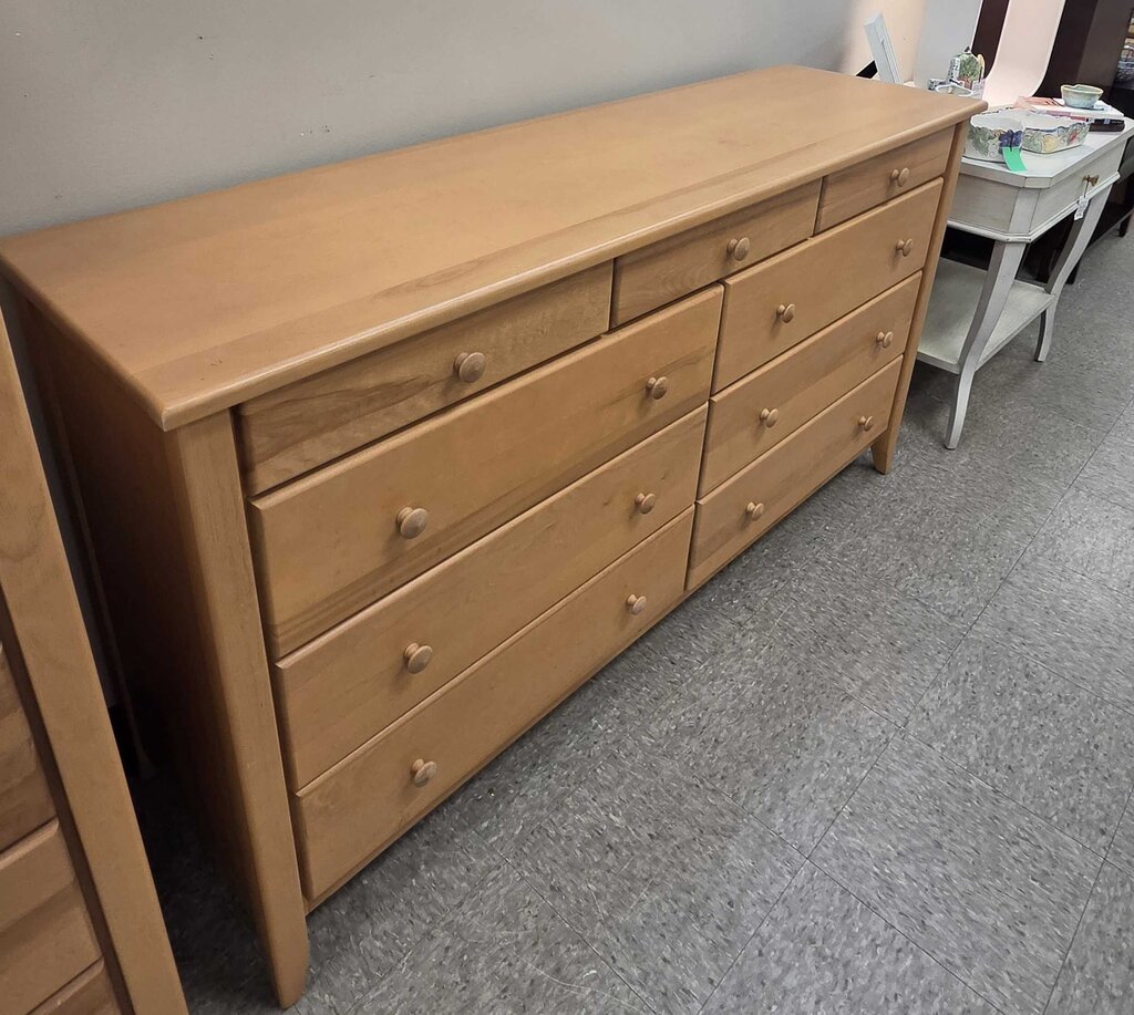 College Woodworks Solid Wood 9-Drawer Dresser - Made in Canada
