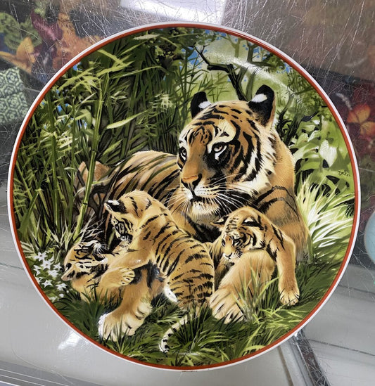 WWF Tiger Plate